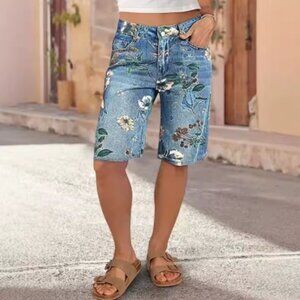 Floral Embellished Denim Bermuda Shorts | Size L | Elegant High-Waisted Fit